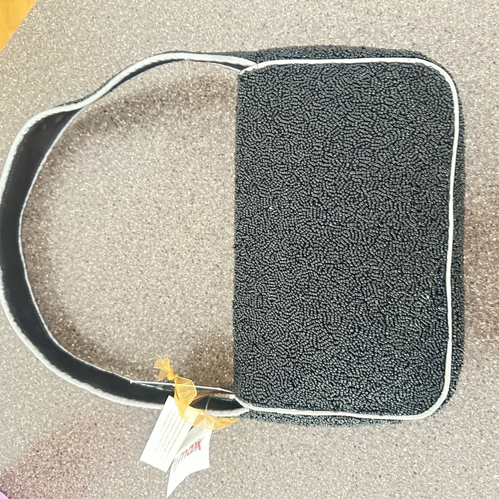 Black Beaded Skull Crossbody Bag - Picture 2 of 4